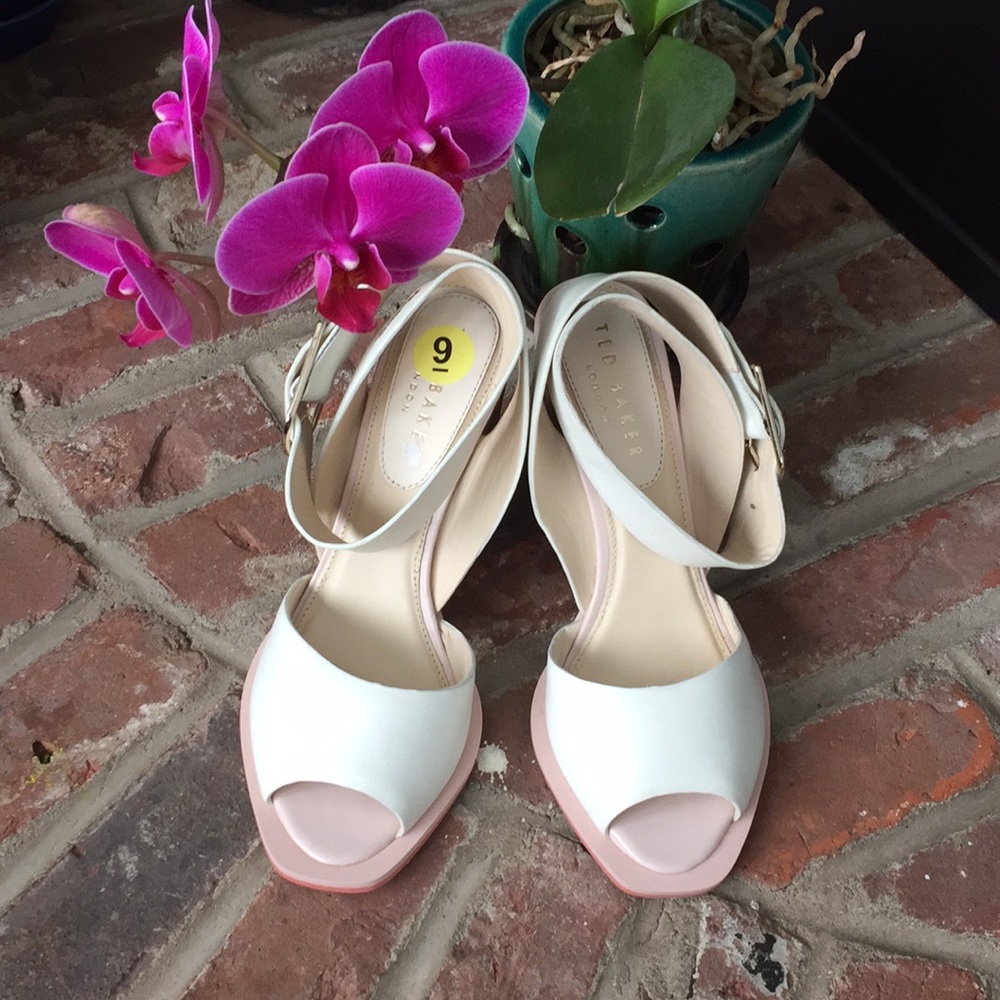 🆕 Ted Baker CBN Swimmers Embroidered Heels